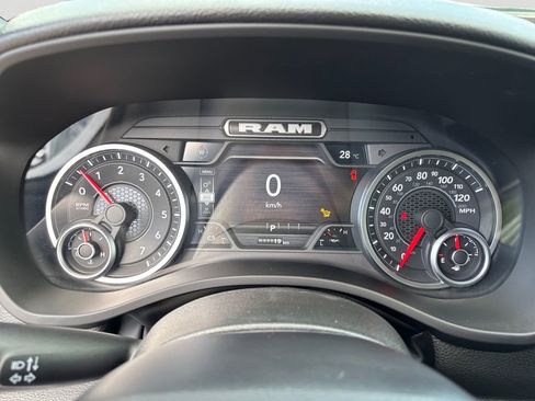New 2026 RAM 1500 Express AWD/4WD image 29