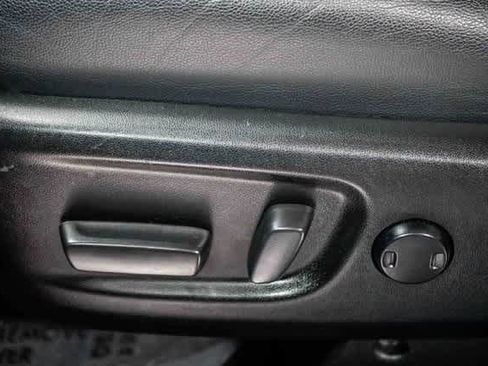 Used 2020 Toyota Sienna SE image 20