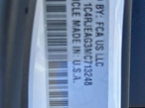 Certified 2021 Jeep Grand Cherokee Laredo X image 45