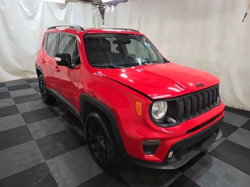 Used 2023 Jeep Renegade Altitude AWD/4WD image 3