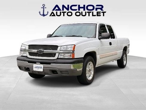 Used 2005 Chevrolet Silverado 1500 LS w/ Light Duty Power Package AWD/4WD image 4