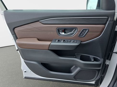 New 2026 Honda Pilot Touring image 27