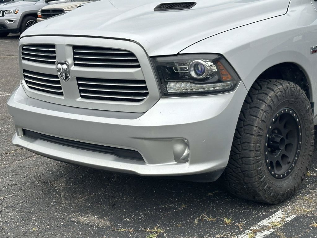 Used 2017 RAM 1500 Sport w/ Premium Sound Group AWD/4WD image 8