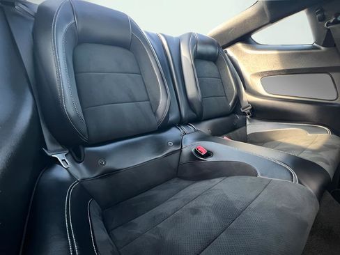 Used 2016 Ford Mustang Shelby GT350 w/ Technology Package RWD image 19