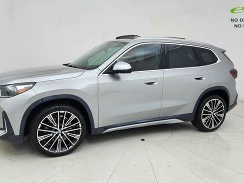 Used 2024 BMW X1 xDrive28i w/ Convenience Package AWD/4WD image 3