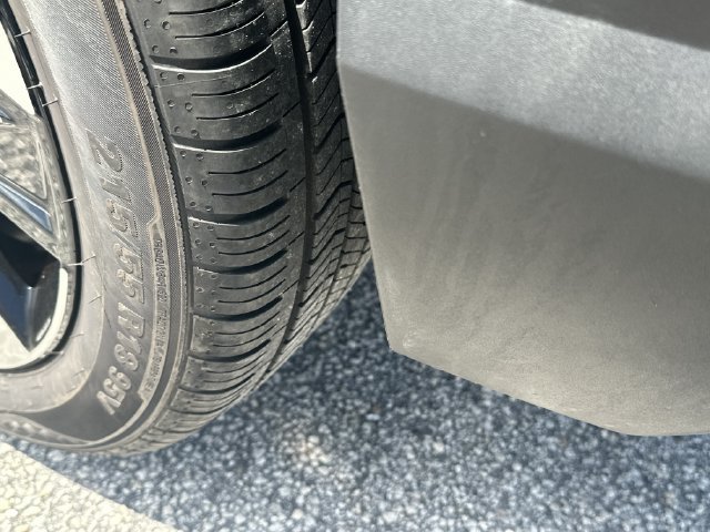 Certified 2025 Hyundai Kona SEL FWD image 11