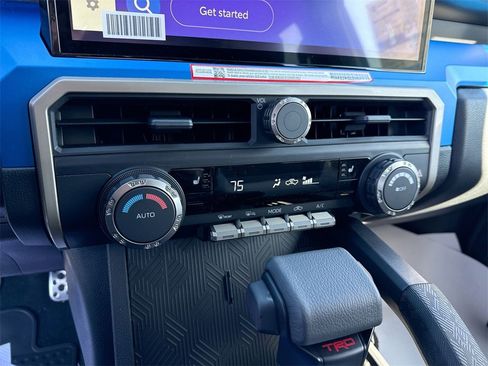 New 2025 Toyota Tacoma TRD Sport image 25