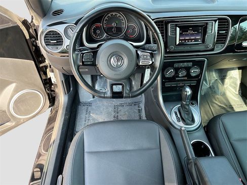 Used 2019 Volkswagen Beetle 2.0T S image 20