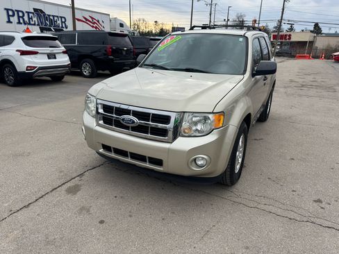 Used 2012 Ford Escape XLT image 7