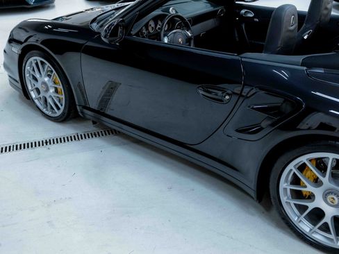 Used 2011 Porsche 911 Turbo S image 30