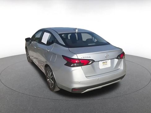 Used 2025 Nissan Versa SV FWD image 11