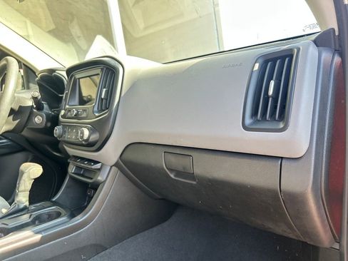 Used 2019 Chevrolet Colorado W/T w/ WT Convenience Package image 15