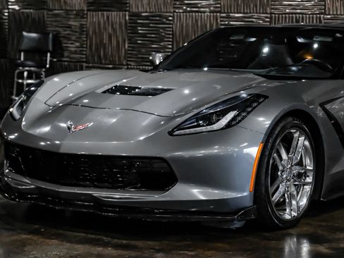 Used 2016 Chevrolet Corvette Stingray Coupe w/ 3LT Preferred Equipment Group RWD image 7