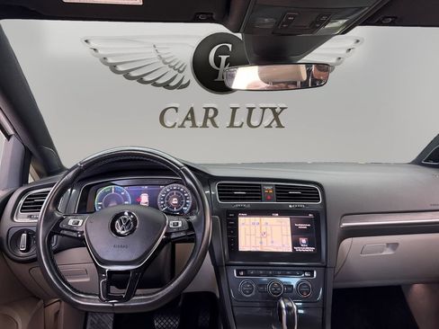 Used 2019 Volkswagen e-Golf SEL Premium FWD image 10