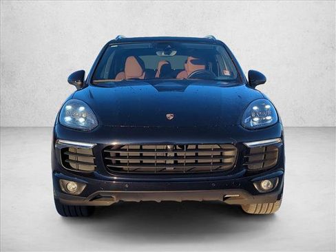 Used 2016 Porsche Cayenne image 2