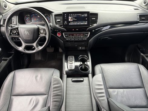Used 2021 Honda Pilot Touring image 8