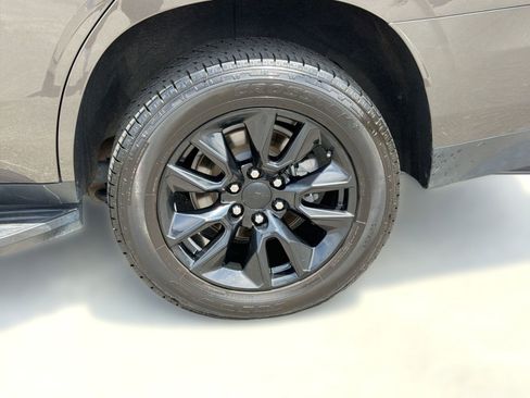 Used 2021 Chevrolet Tahoe LT RWD image 12