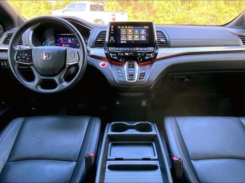 Used 2023 Honda Odyssey Sport image 29