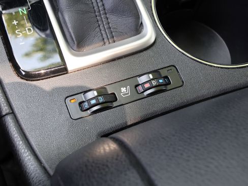 Used 2015 Toyota Highlander Limited FWD image 29