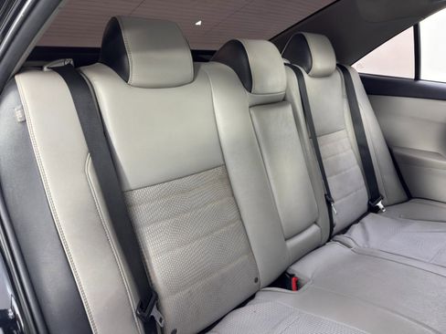 Used 2016 Toyota Camry SE image 29