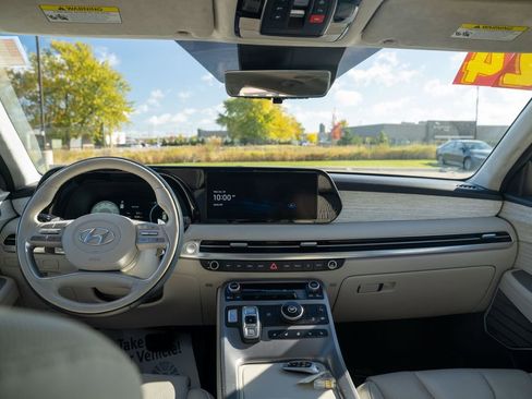 Used 2024 Hyundai Palisade Calligraphy image 17