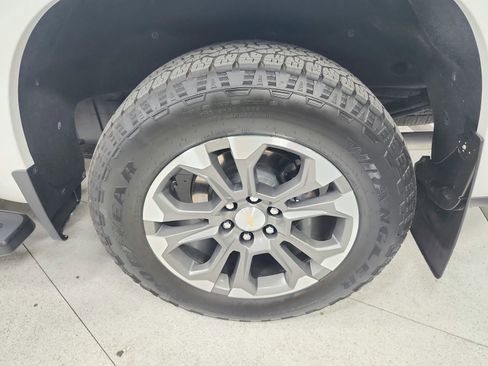 Used 2024 Chevrolet Silverado 1500 High Country AWD/4WD image 57