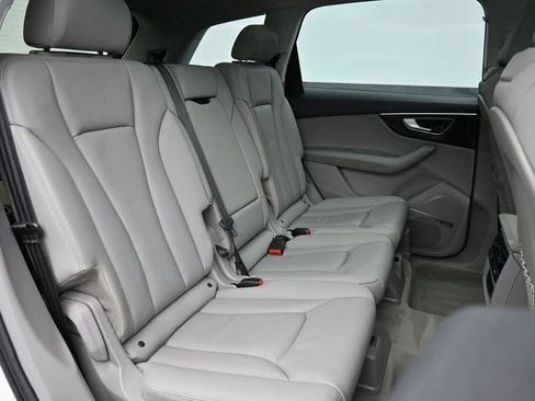 Used 2020 Audi Q7 3.0T Premium Plus image 23