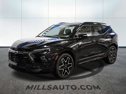 Certified 2024 Chevrolet Blazer RS w/ Enhanced Convenience Package AWD/4WD image 2