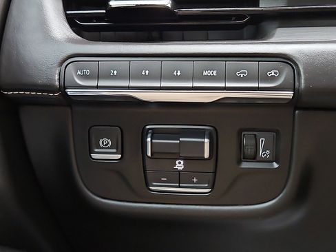 Used 2023 Cadillac Escalade Sport Platinum w/ LPO, ONYX Package image 25