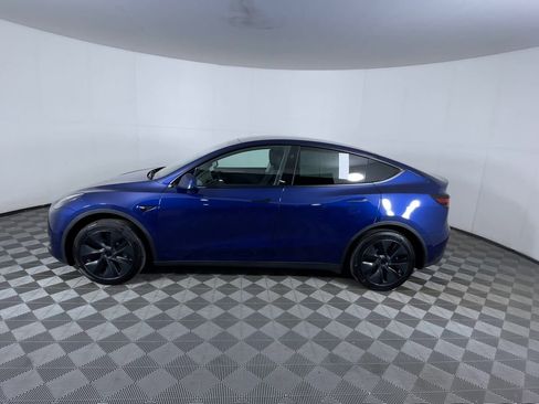 Used 2024 Tesla Model Y Long Range image 5