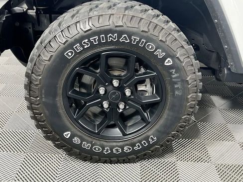 Used 2024 Jeep Gladiator Sport image 30