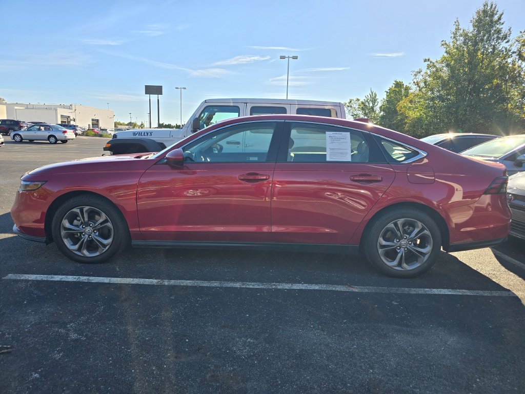 Used 2024 Honda Accord EX image 4