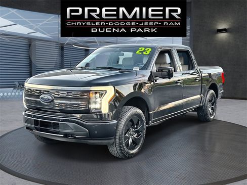 Used 2023 Ford F150 Lightning Platinum image 1
