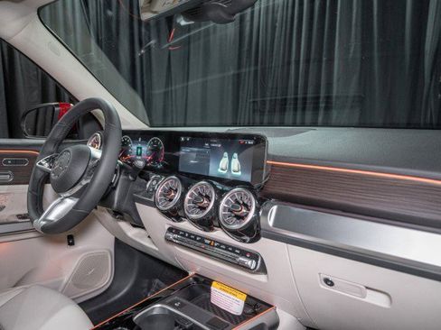 New 2026 Mercedes-Benz GLB 250 4MATIC image 15