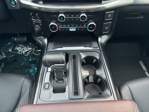 Certified 2022 Ford F150 Lariat w/ Equipment Group 502A High image 29