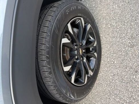 Used 2022 Chevrolet TrailBlazer LT w/ Convenience Package FWD image 21