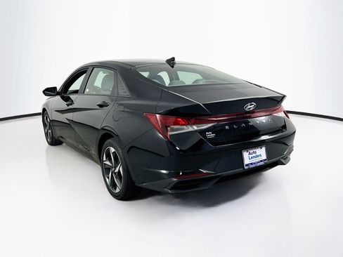 Used 2023 Hyundai Elantra SEL w/ Convenience Package FWD image 7