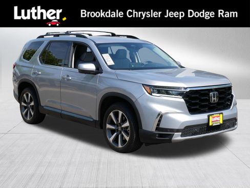 Used 2024 Honda Pilot Elite image 1