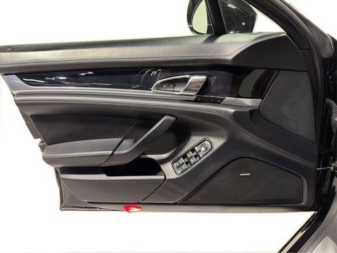 Used 2016 Porsche Panamera 4S image 20