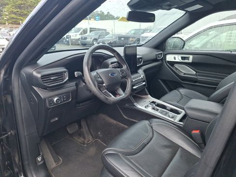 Used 2020 Ford Explorer ST w/ ST High-Performance Pack image 9