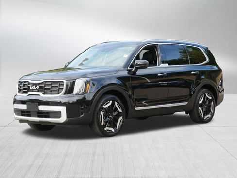 Certified 2025 Kia Telluride S AWD/4WD image 3