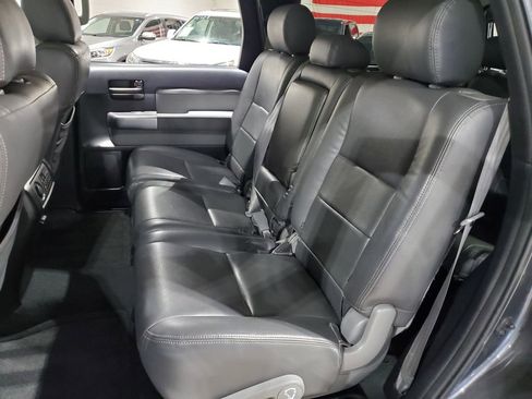 Used 2019 Toyota Sequoia SR5 image 25
