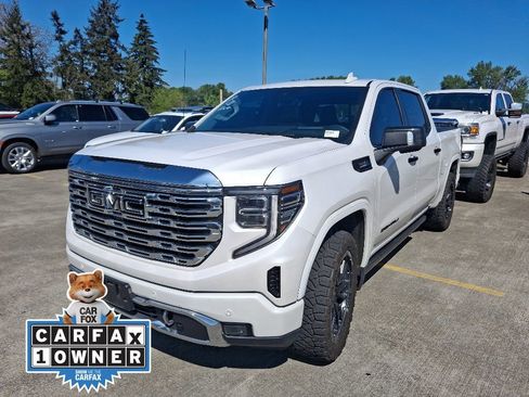 Used 2025 GMC Sierra 1500 Denali w/ Denali Reserve Package AWD/4WD image 1