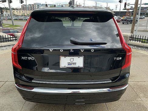 Used 2025 Volvo XC90 T8 Ultra w/ Protection Package Premier AWD/4WD image 9