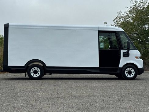 Used 2024 Chevrolet Brightdrop 600 w/ Commercial Equipment Package AWD/4WD image 3