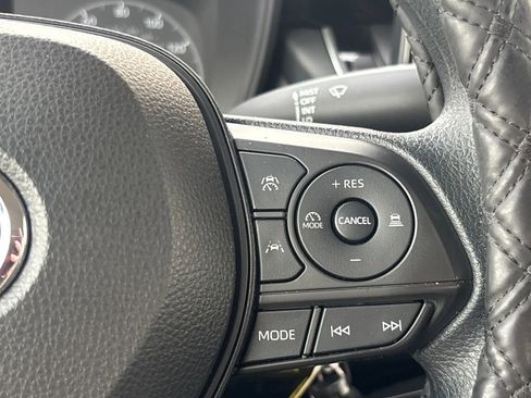 Used 2023 Toyota Corolla LE image 18