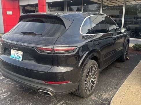 Used 2021 Porsche Cayenne image 4