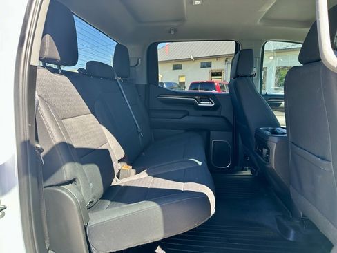 Used 2022 Chevrolet Silverado 1500 LT image 12