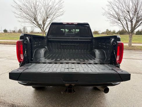 Used 2022 GMC Sierra 2500 Denali image 17