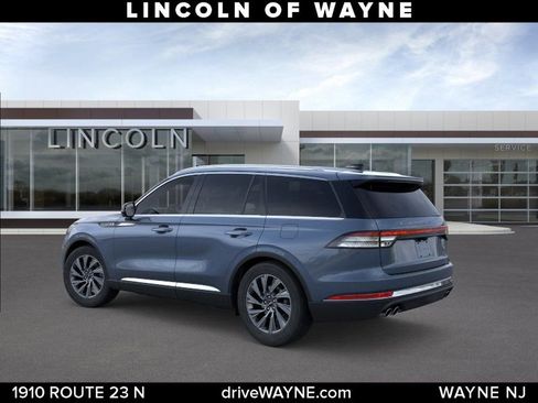 New 2026 Lincoln Aviator AWD image 5